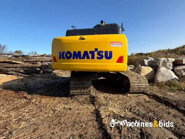 2023 KOMATSU PC210 LC-11 — photo 3