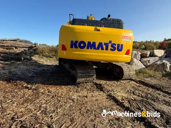 2023 KOMATSU PC210 LC-11 — photo 4