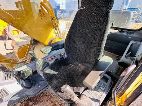 2004 KOMATSU PC300 LC-7 — photo 9