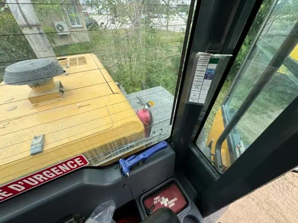 2013 KOMATSU WA320-6 — photo 21