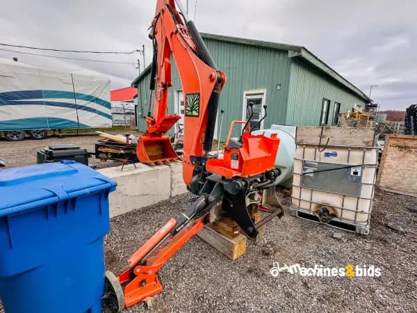 2017 Backhoes KUBOTA BT1400 — photo 2