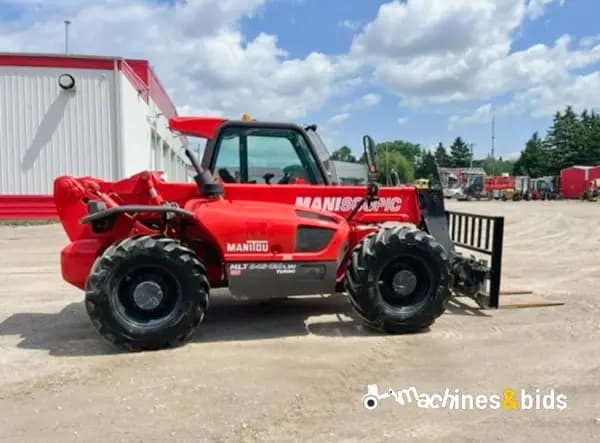 2010 MANITOU MLT845-120LSU — photo 2
