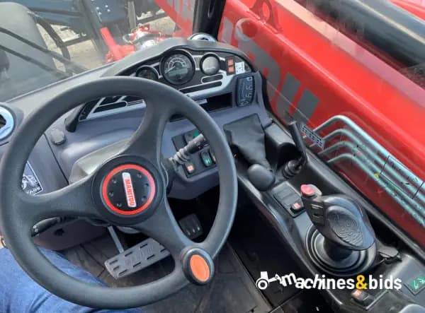 2020 MANITOU MT1033 — photo 2