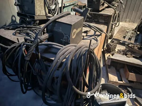2000 MILLER Unknown, Generators / Air Compressors / Light Towers