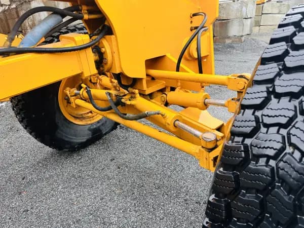 1990 NEW HOLLAND 518 — photo 7