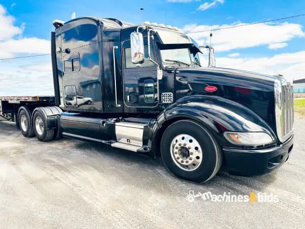 2012 PETERBILT 386 — photo 2