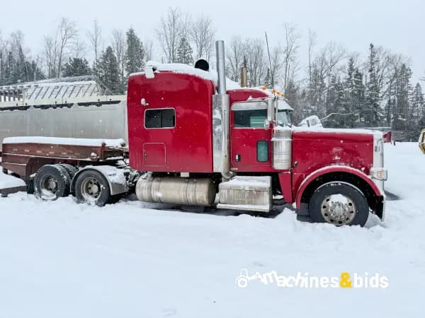 2013 PETERBILT 389 — photo 3