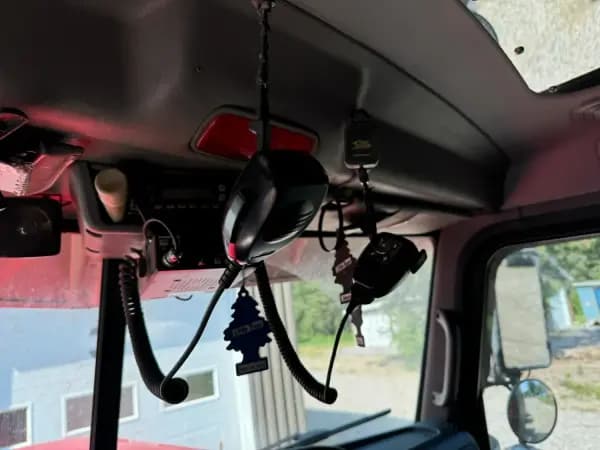 2018 PETERBILT 389 — photo 5