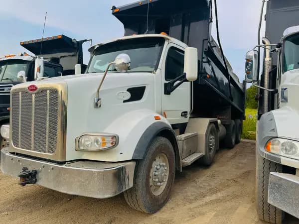 2020 PETERBILT 567 — photo 8