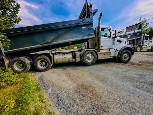 2022 PETERBILT 567 — photo 10