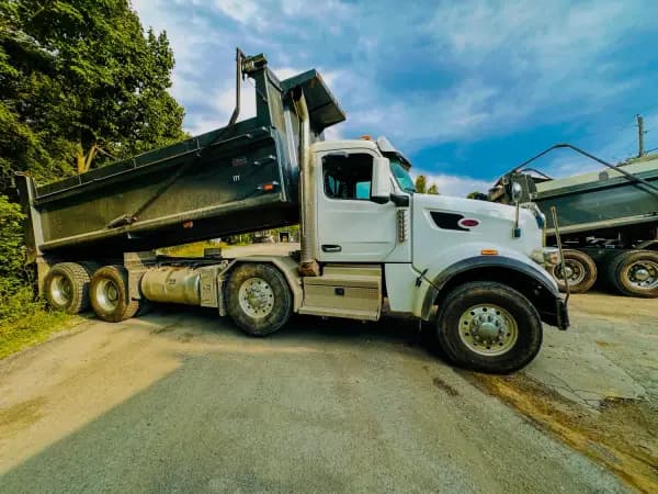 2022 PETERBILT 567 — photo 8