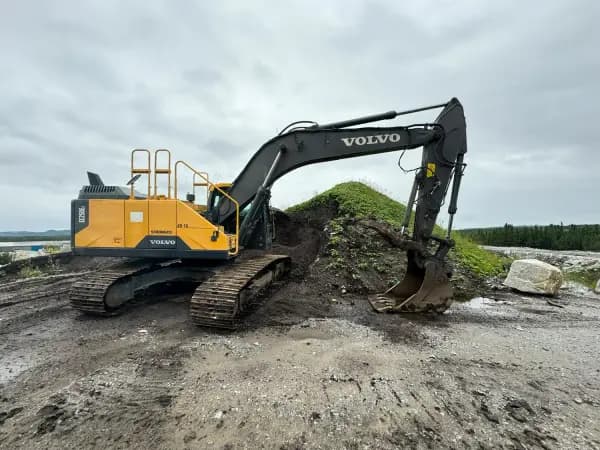 2015 VOLVO EC250EL