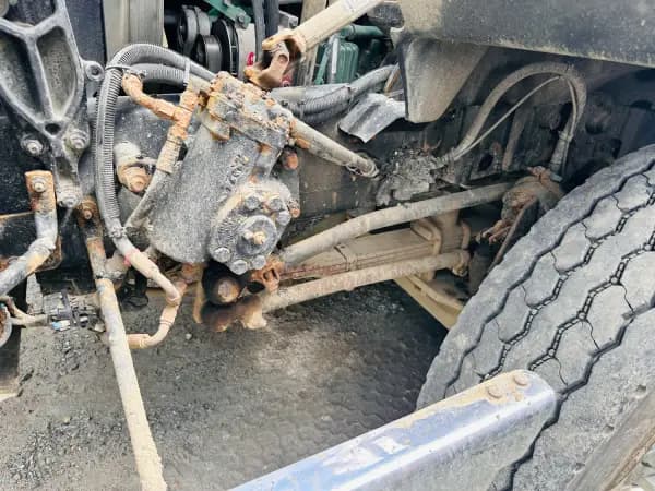 2019 VOLVO VHD64B200 — photo 12