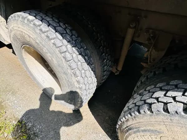 2019 VOLVO VHD64B200 — photo 3