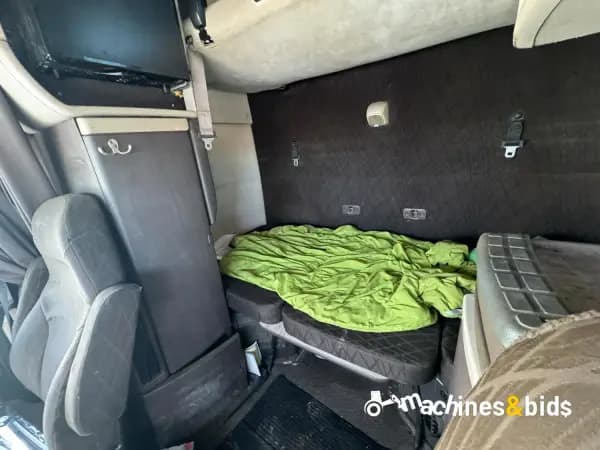2015 VOLVO VNL64T670 — photo 3