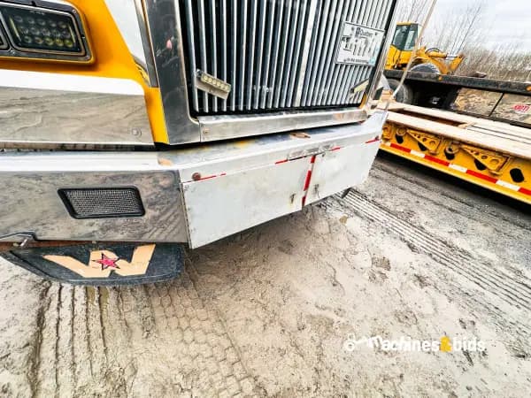2010 WESTERN STAR 4900 — photo 17