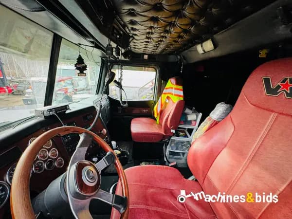 2019 WESTERN STAR 4900FA — photo 14