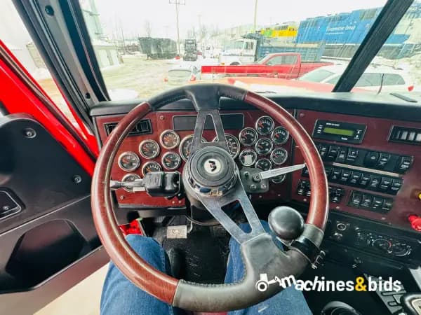 2018 WESTERN STAR 4900SX — photo 21