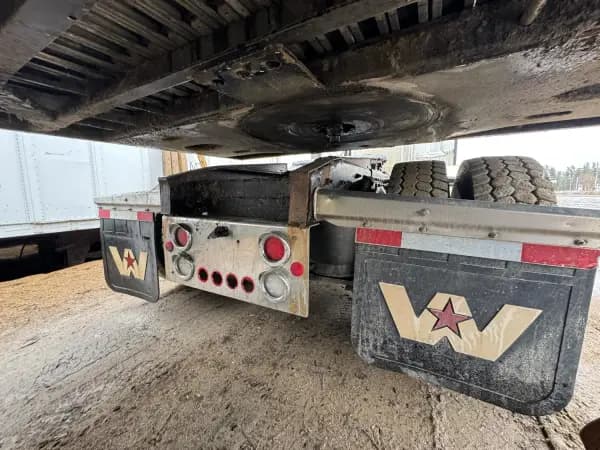 2022 WESTERN STAR 5700 — photo 5