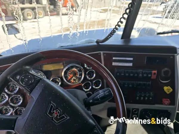 2020 WESTERN STAR 5700XE