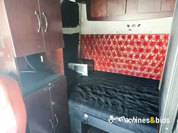 2020 WESTERN STAR 5700XE — photo 2