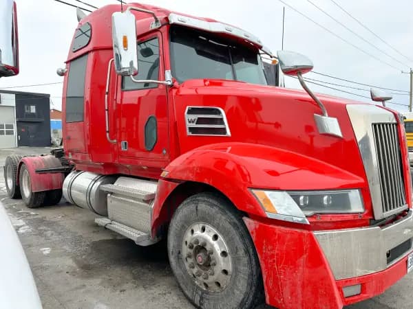 2020 WESTERN STAR 5700XE — photo 2