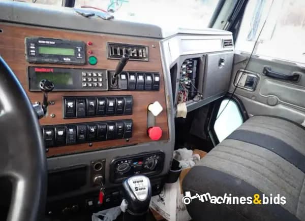 2003 WESTERN STAR 6900XD — photo 6