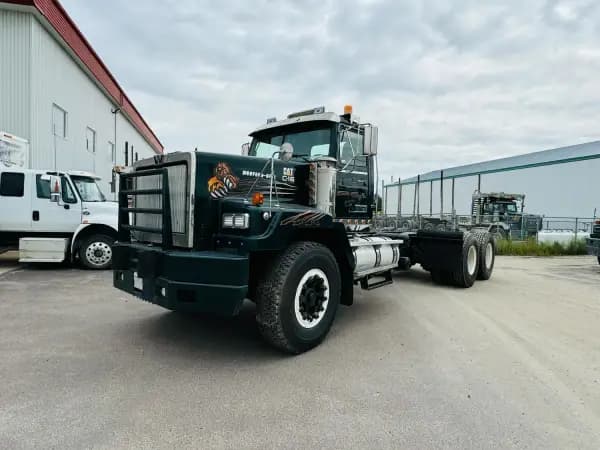 2006 WESTERN STAR 6900XD — photo 2
