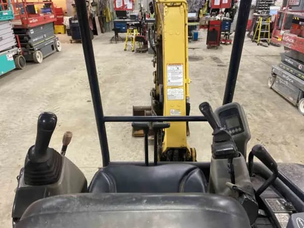2018 YANMAR VIO25 1835G — photo 4