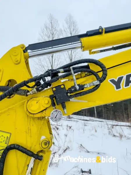 2005 YANMAR VIO40-5 — photo 2