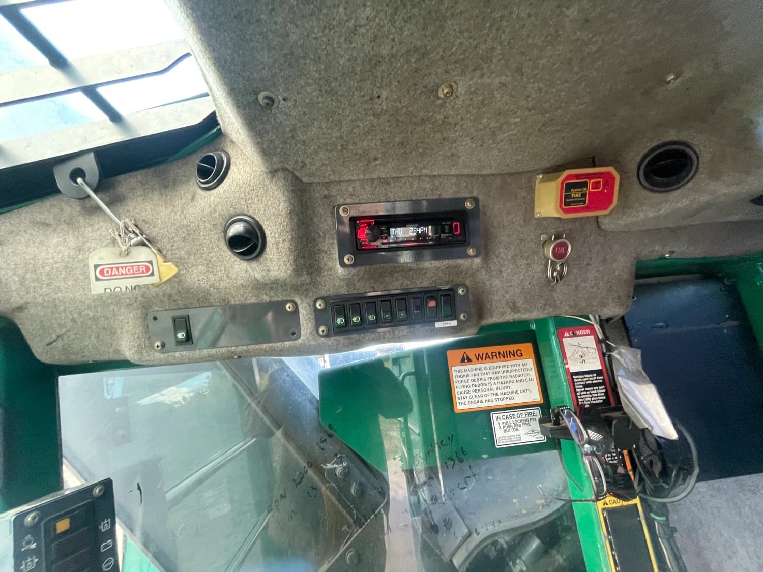 2002 TIMBERJACK 608B — photo 16