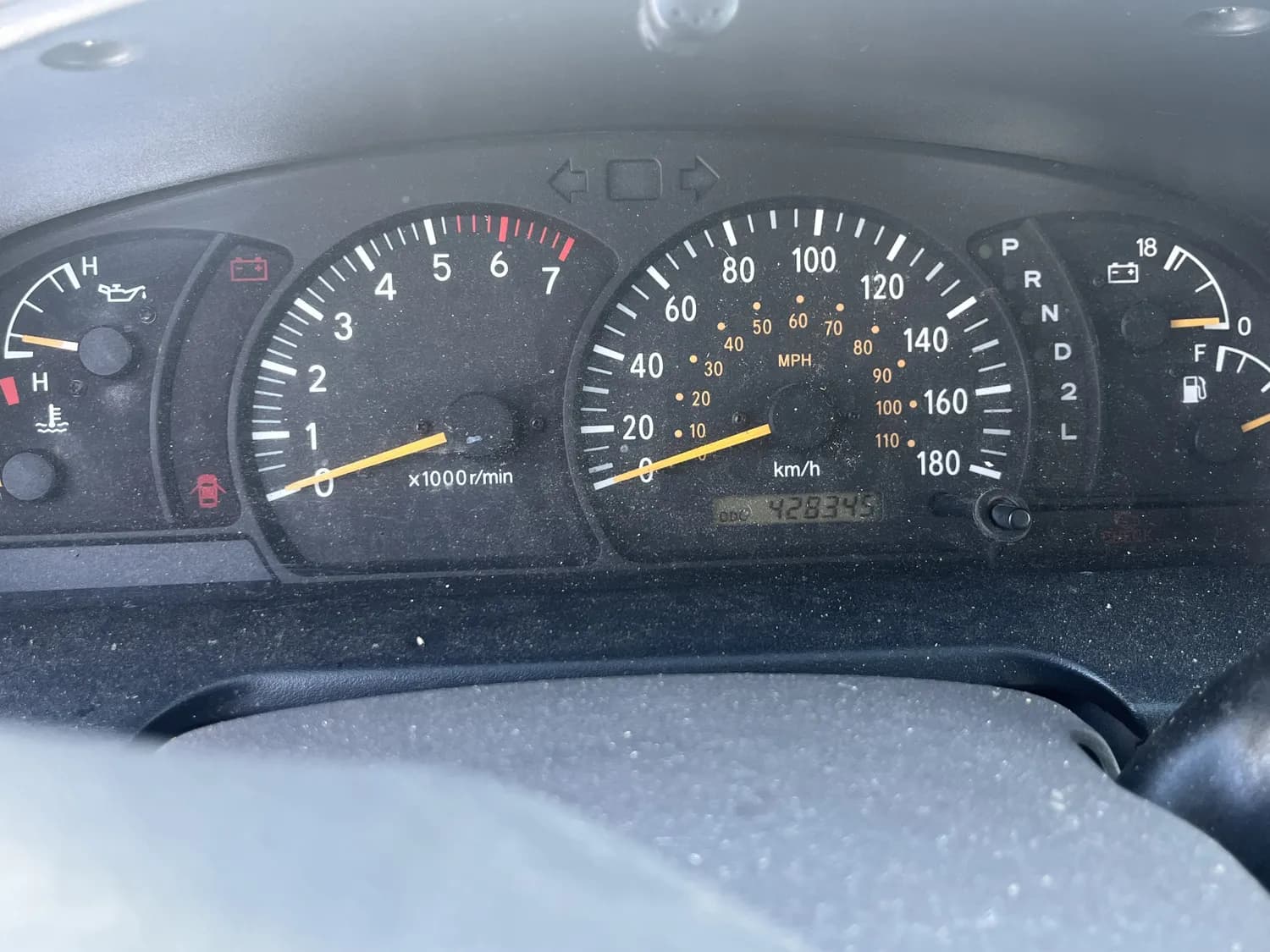 2001 TOYOTA TUNDRA — photo 2
