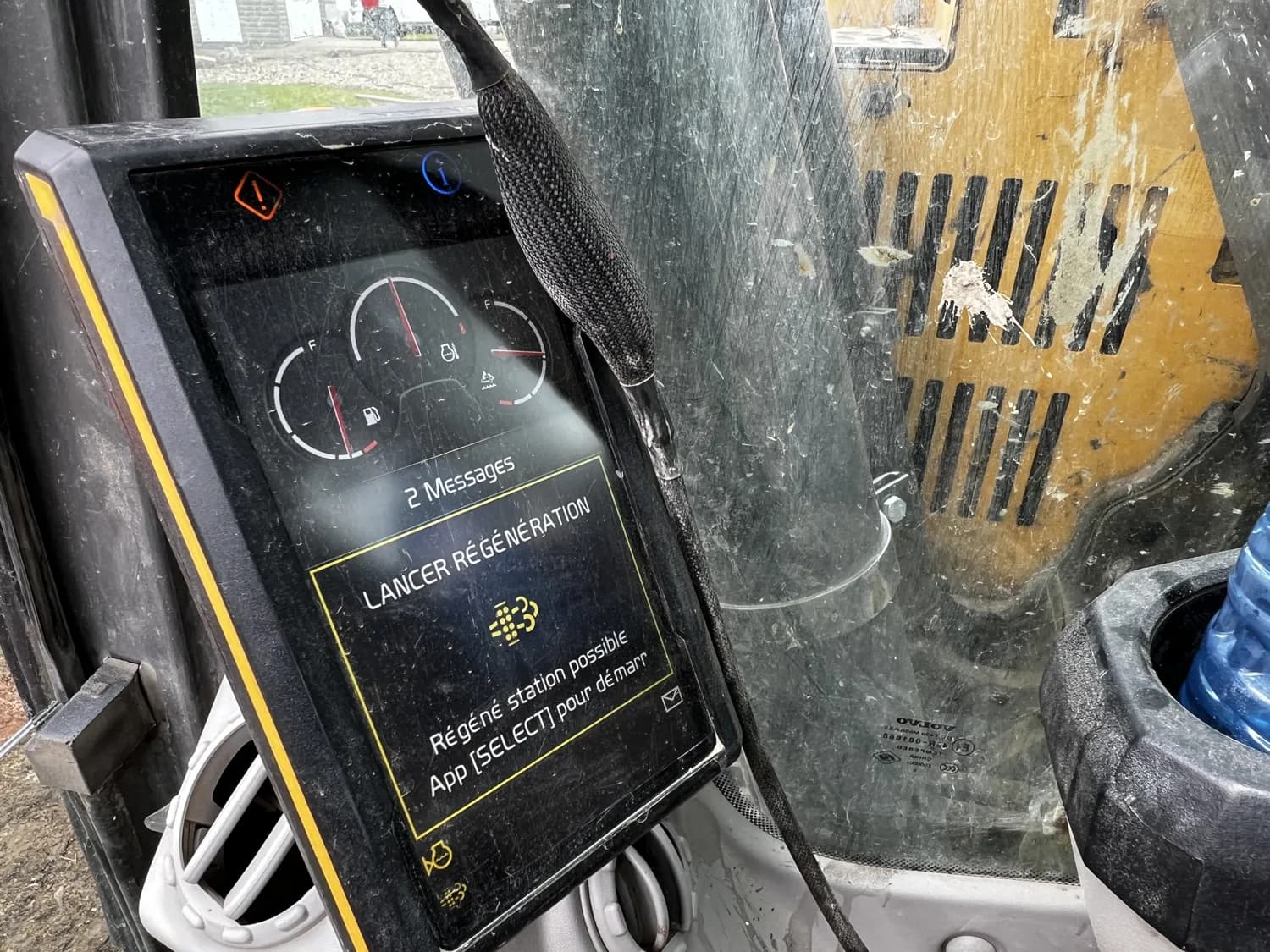 2017 VOLVO ECR145EL — photo 2