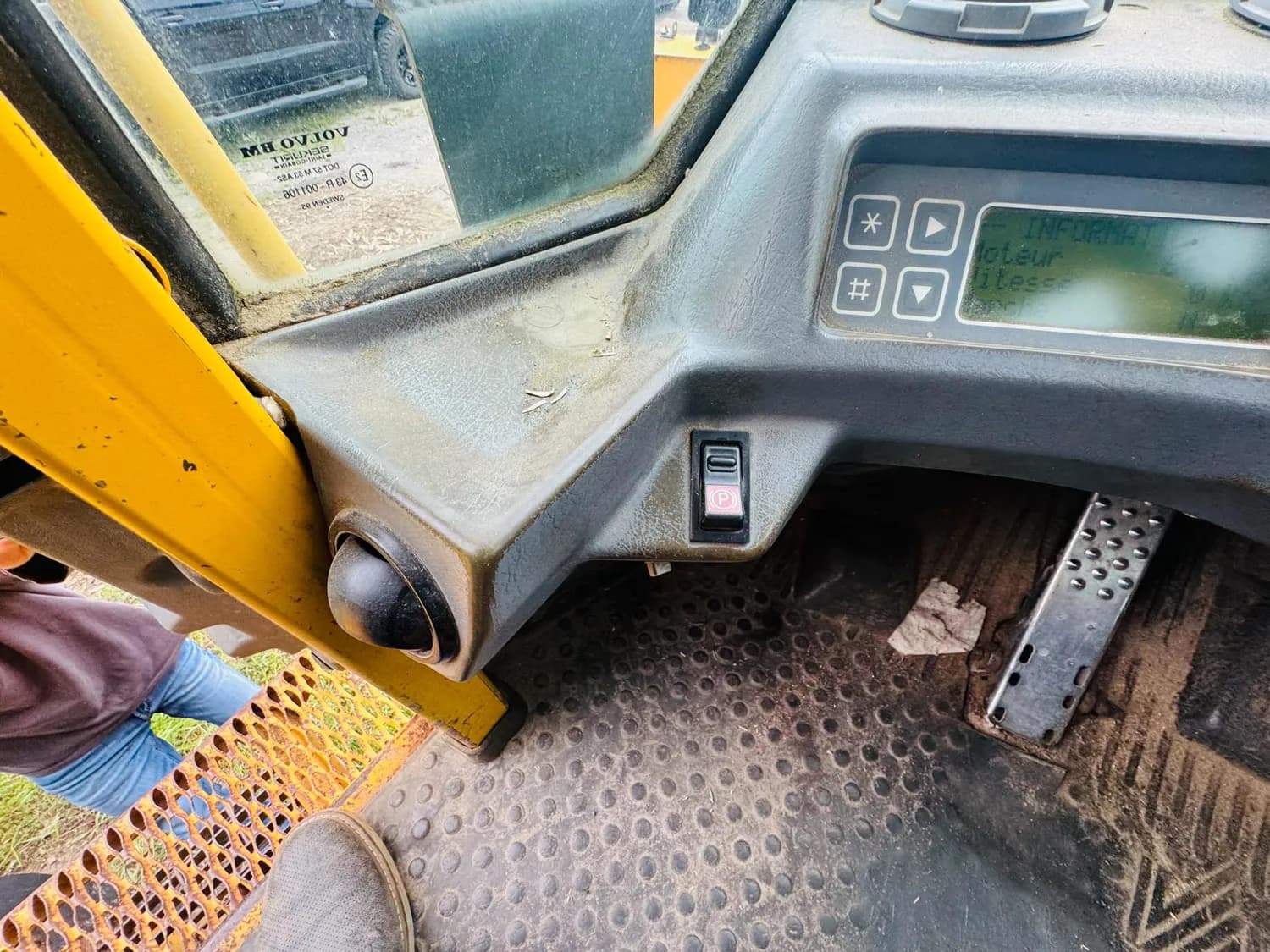 1995 VOLVO L150 — photo 15