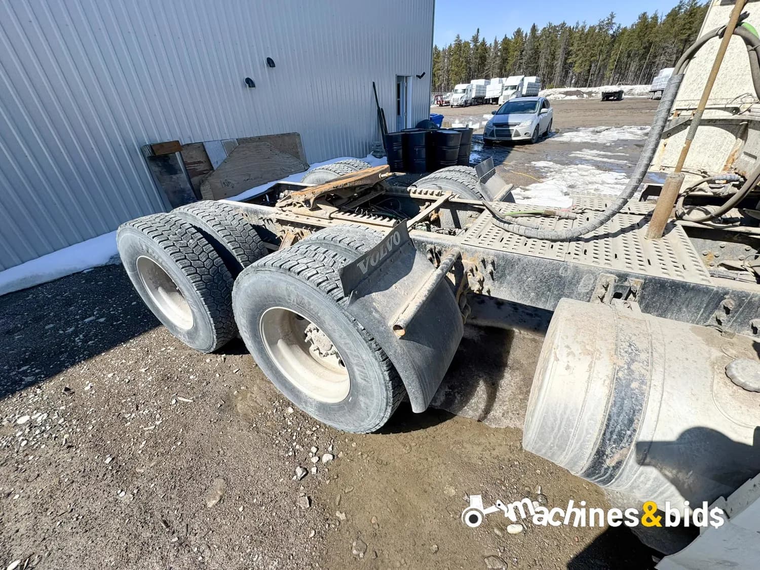 2015 VOLVO VNL64T670 — photo 3