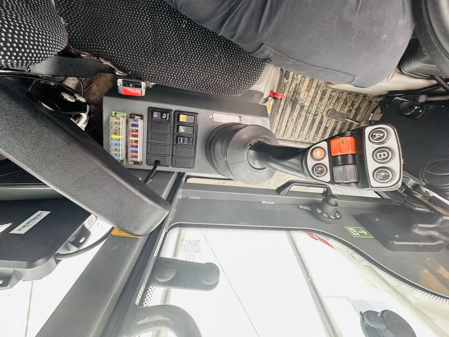 2019 WACKER NEUSON WL32 — photo 5