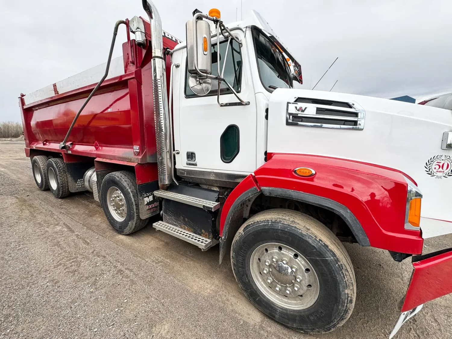 2015 WESTERN STAR 4700 — photo 3