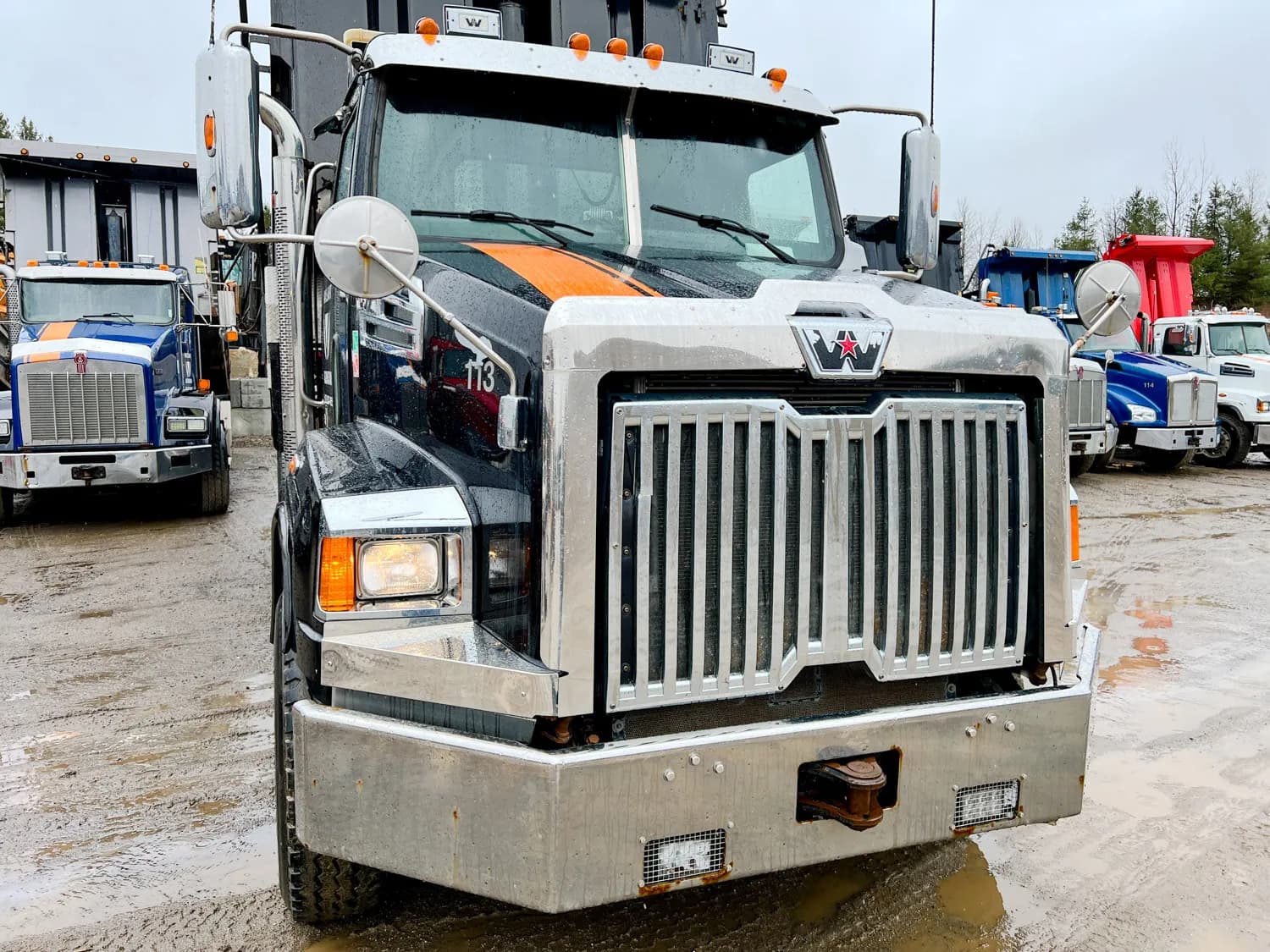 2018 WESTERN STAR 4700 — photo 2
