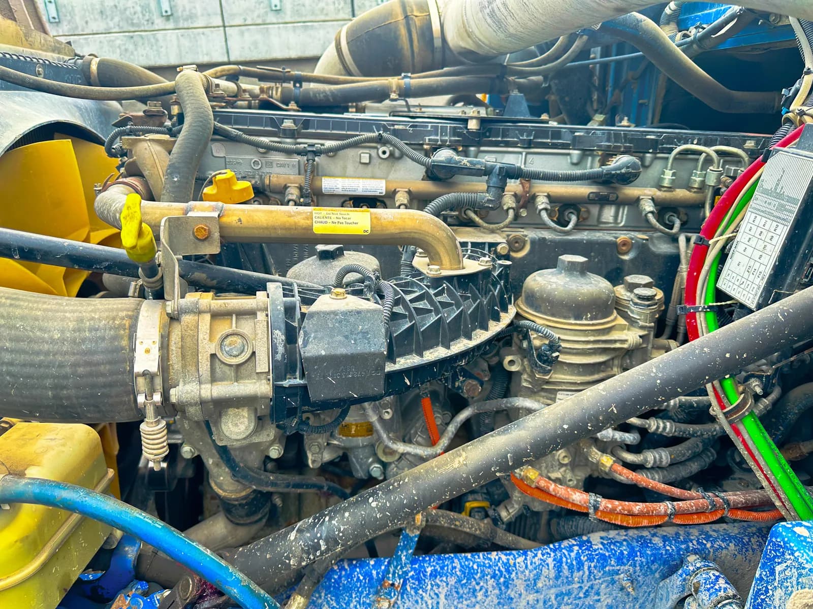 2019 WESTERN STAR 4900 — photo 2