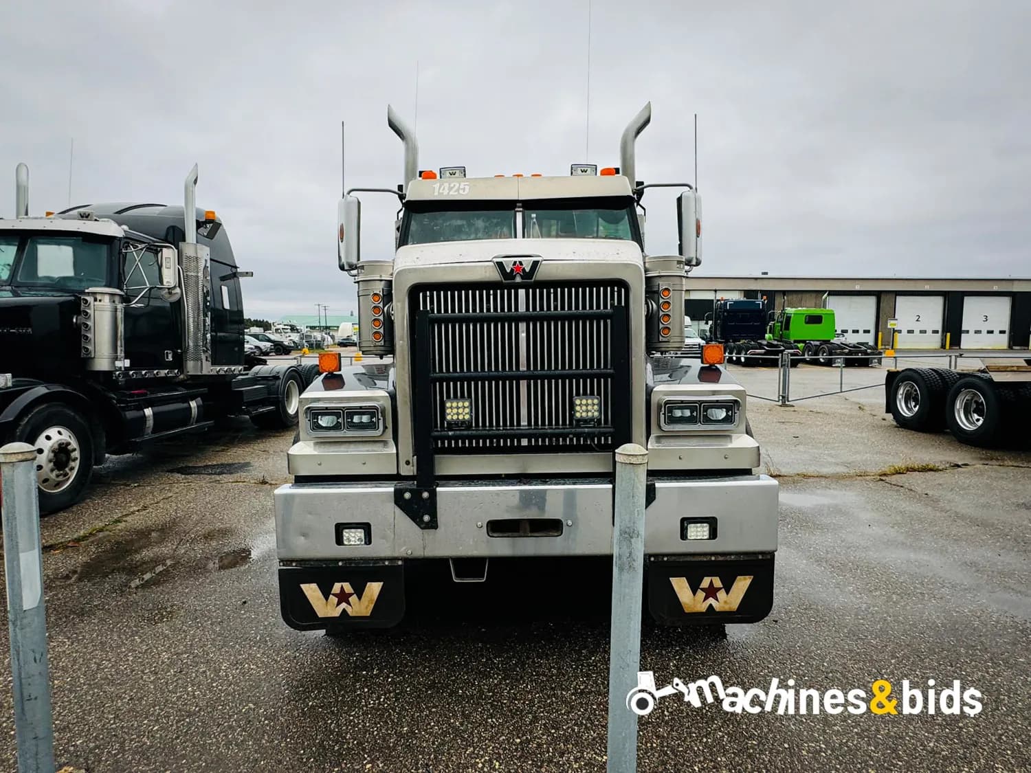 2020 WESTERN STAR 4900