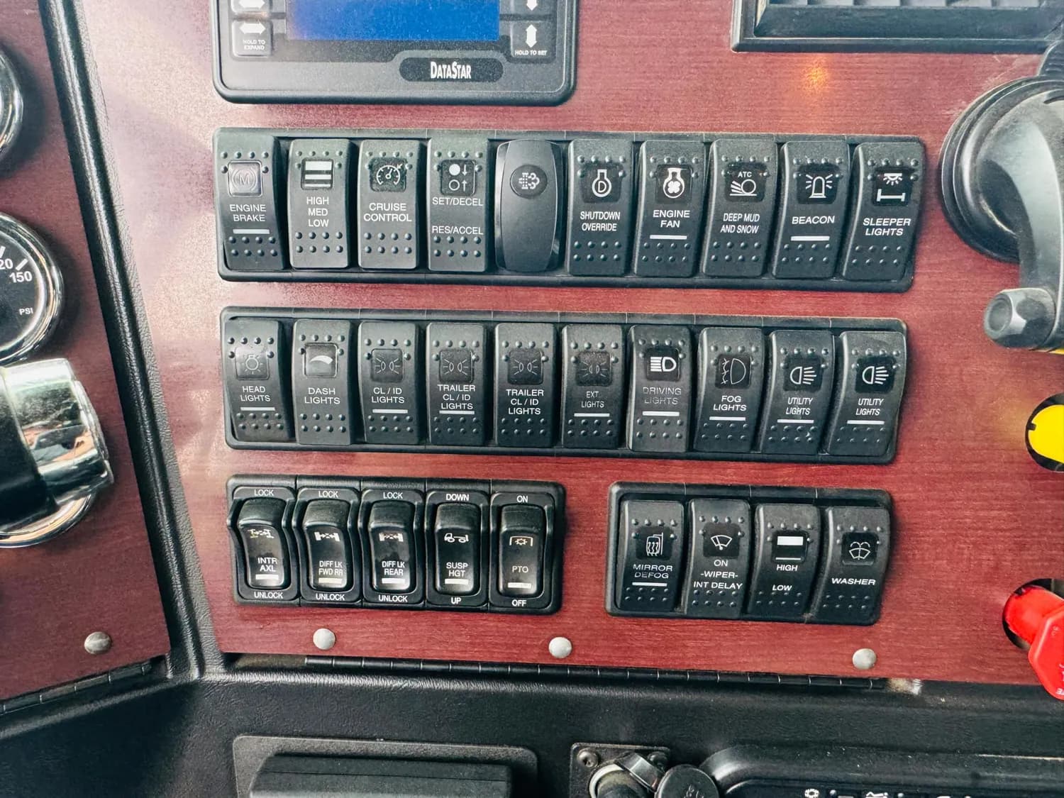 2022 WESTERN STAR 4900 — photo 19
