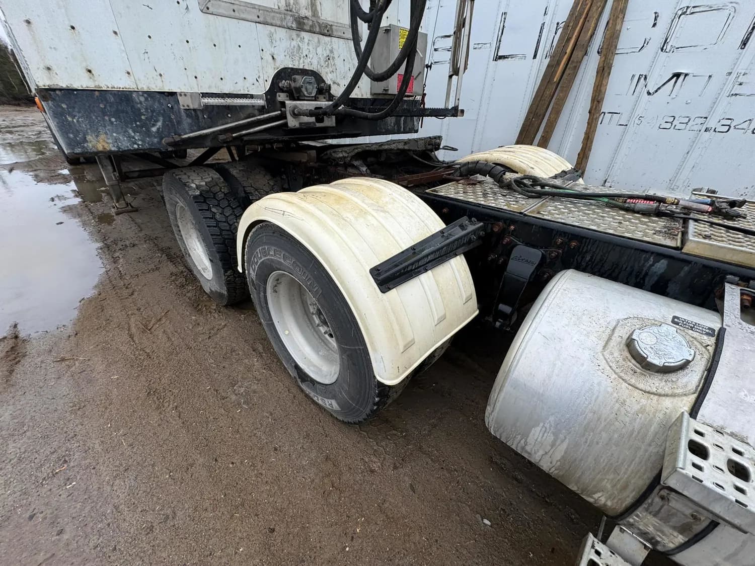 2022 WESTERN STAR 5700 — photo 2