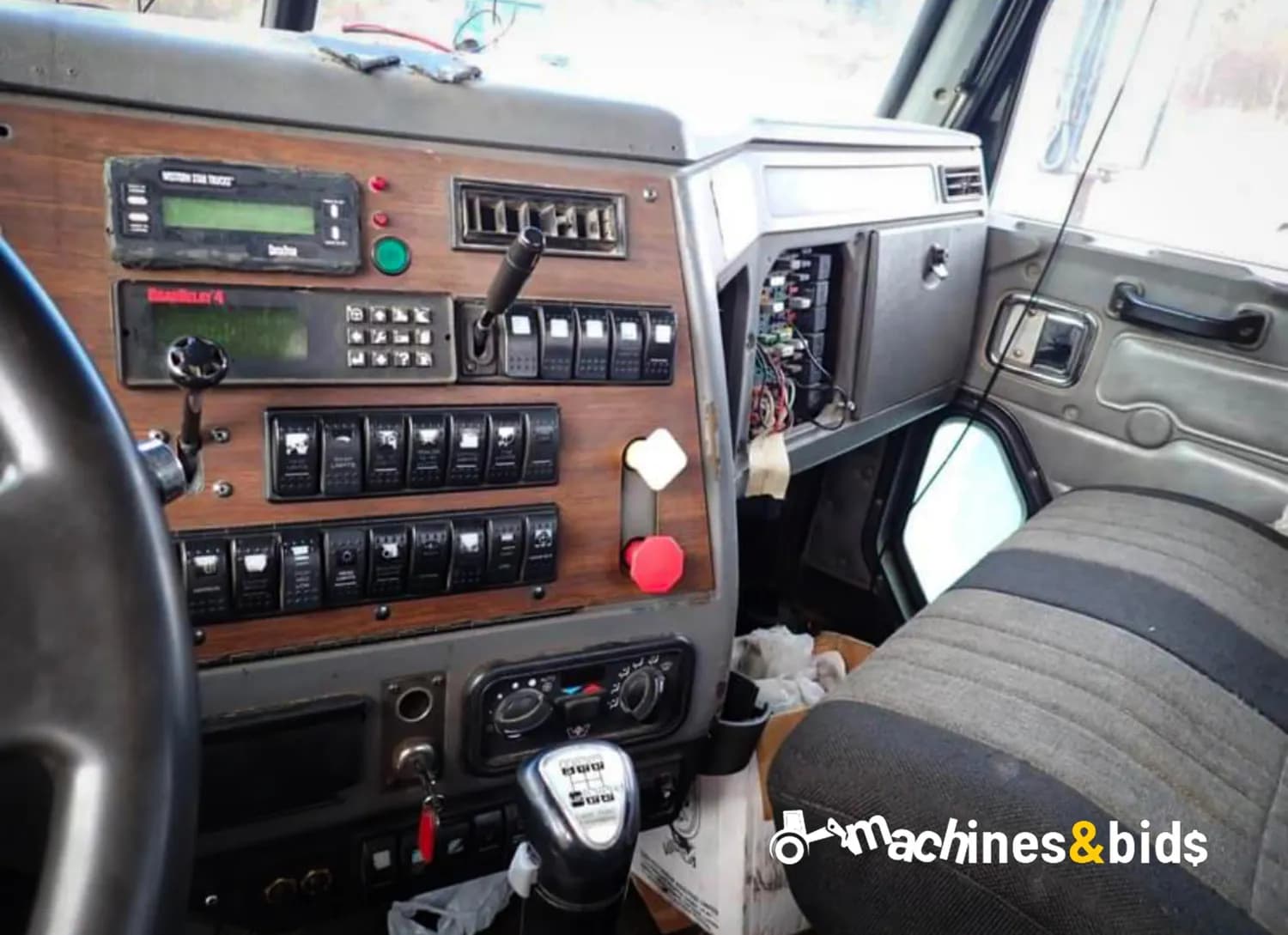 2003 WESTERN STAR 6900XD — photo 6